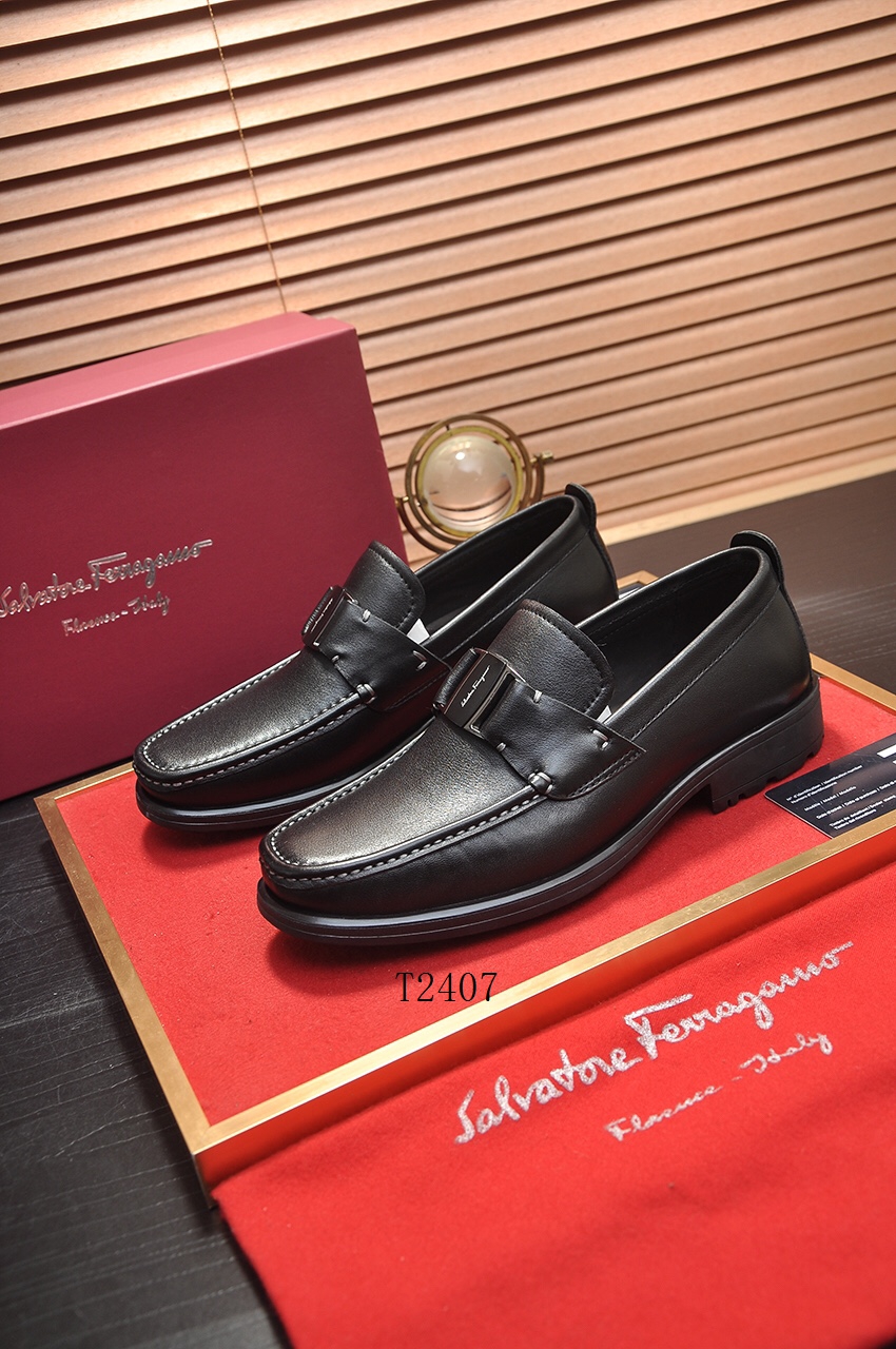 Ferragamo sz38-44 599